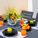 Alasia فيلة *