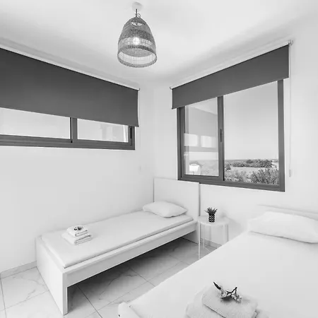 Vila Alasia Paralimni