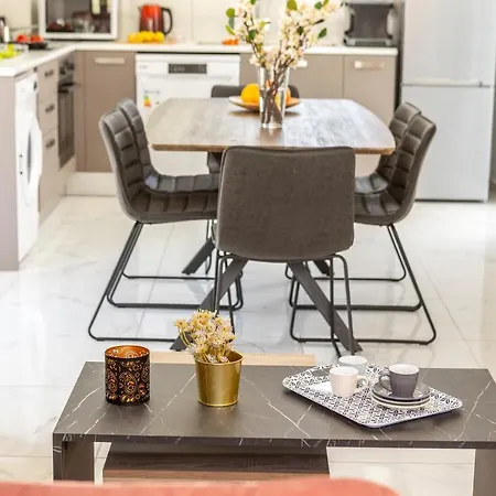 Vila Alasia Paralimni