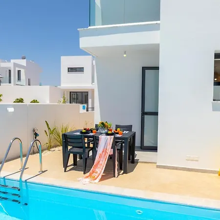 Alasia * Paralimni
