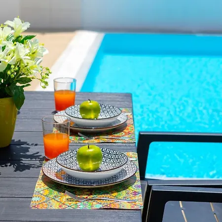 Vila Alasia Paralimni