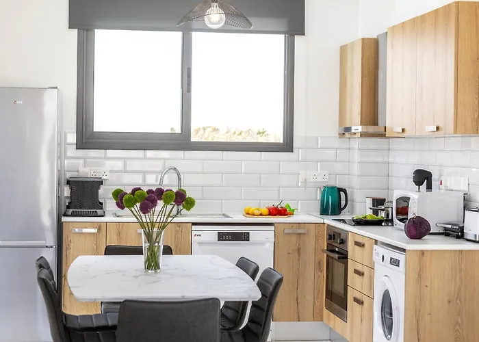 Alasia 빌라 파라림니