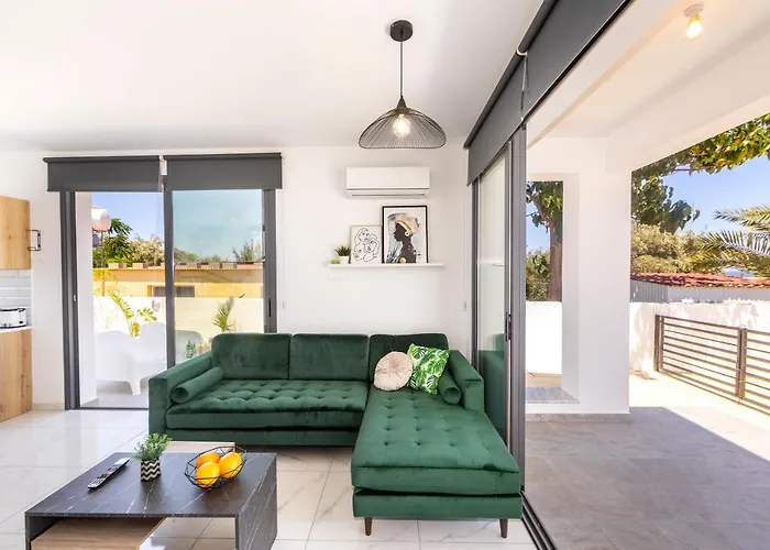 빌라 Alasia 파라림니